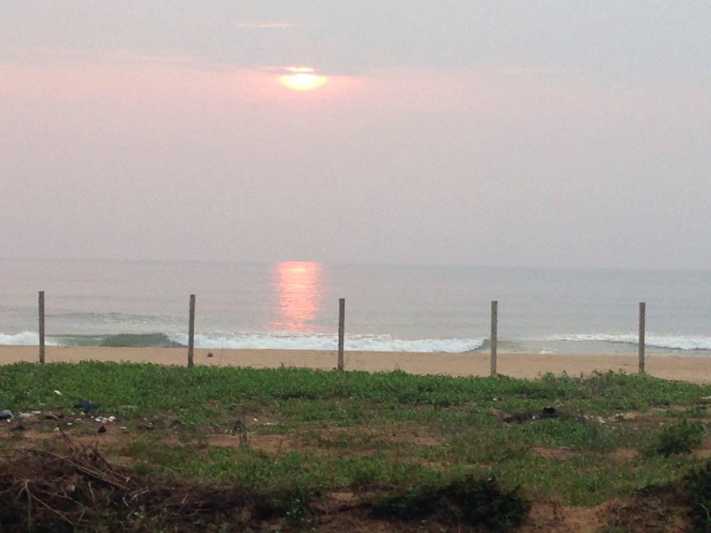 Отель Anaariya Beach Front Gokarna Гокарна Экстерьер фото